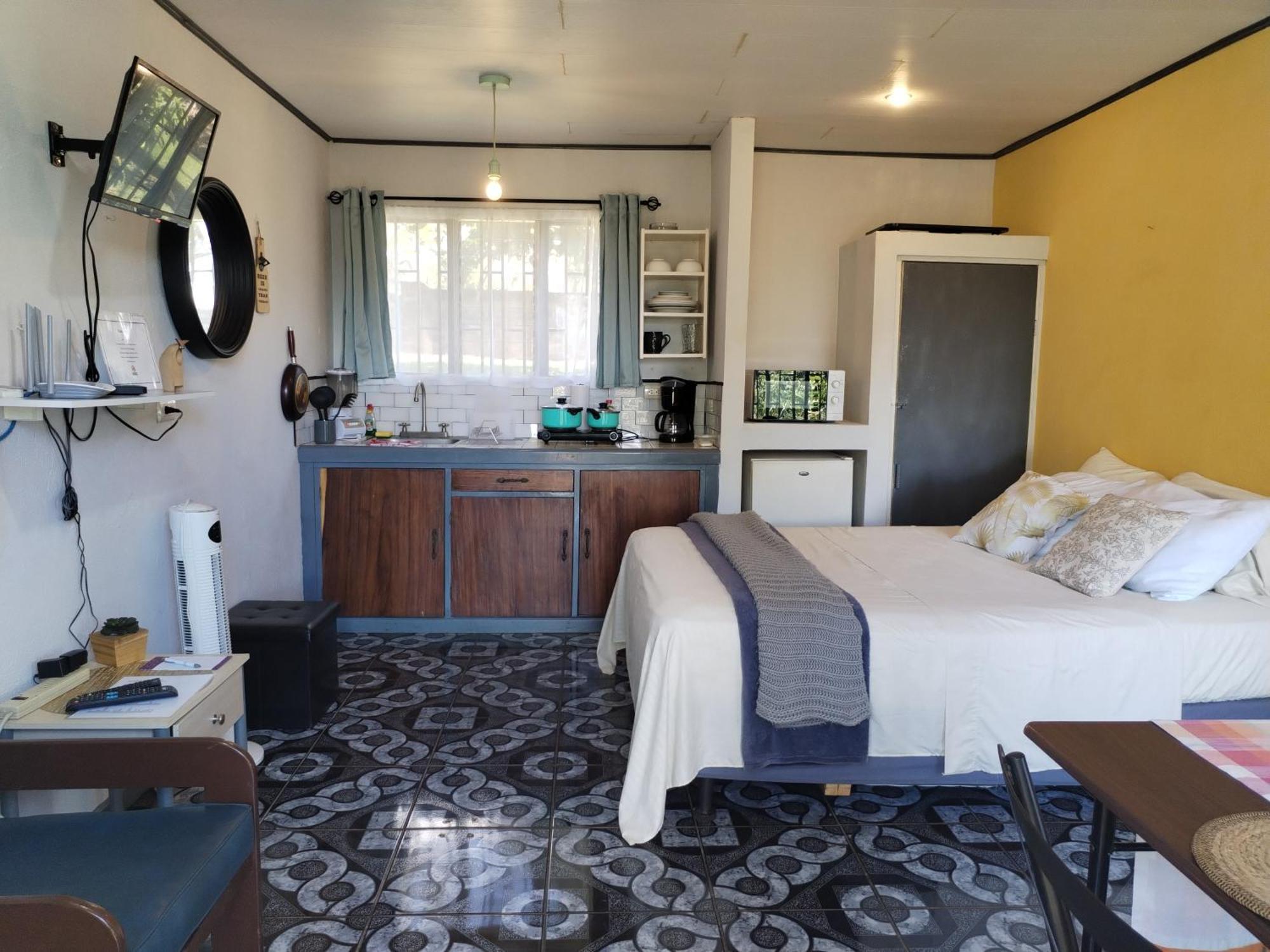 Blanc Haus Apartment